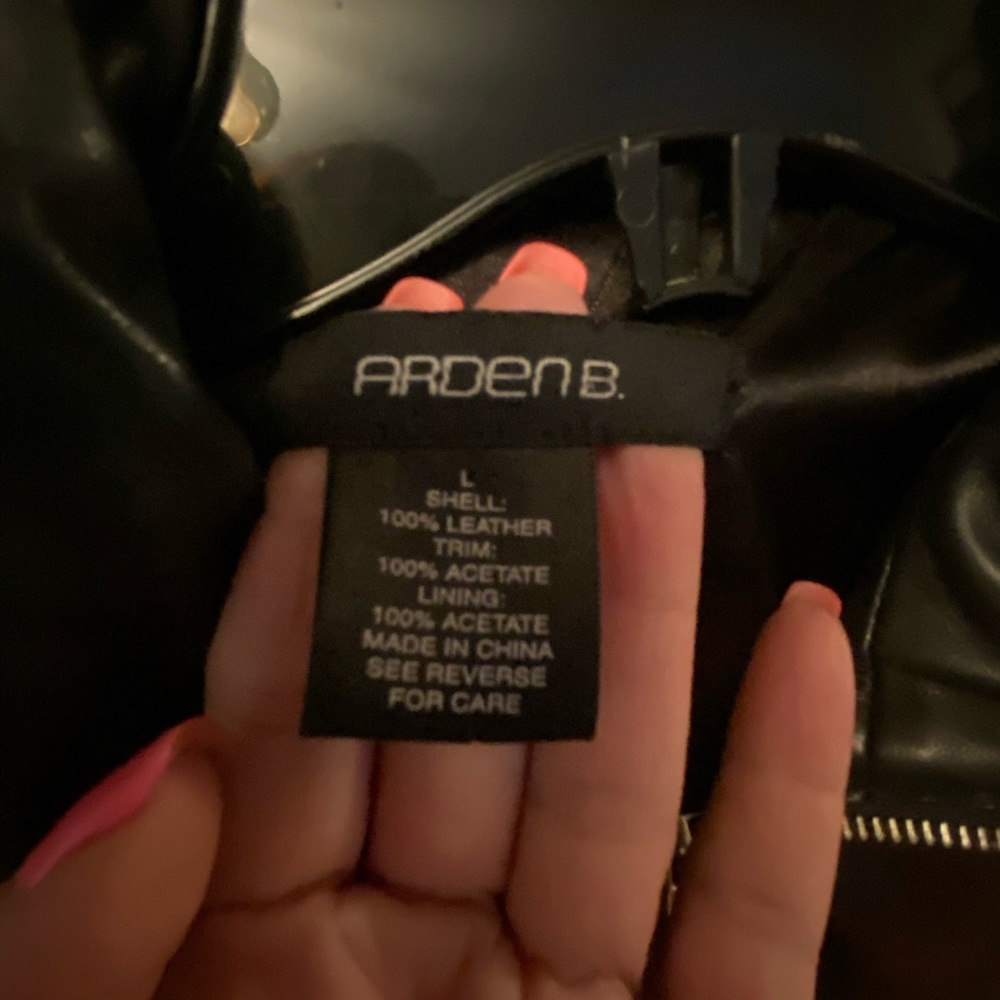 Leather jacket - Picture 3 of 5